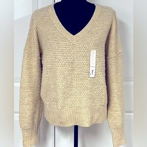 SO V-Neck Long Sleeve Sweater